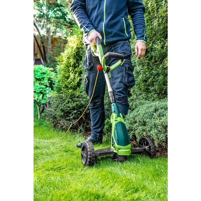 Výkonná elektrická kosačka na trávu s kolieskami